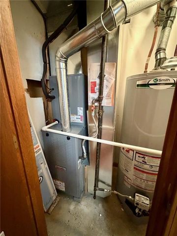 406 Chapel Road, Warrensburg, MO 64093