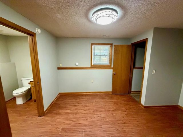 406 Chapel Road, Warrensburg, MO 64093