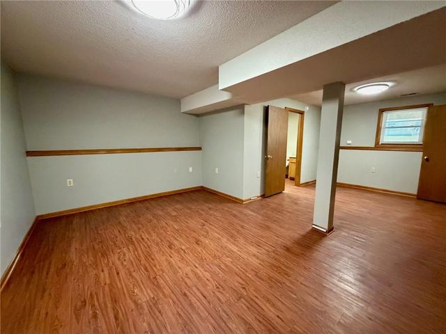 406 Chapel Road, Warrensburg, MO 64093