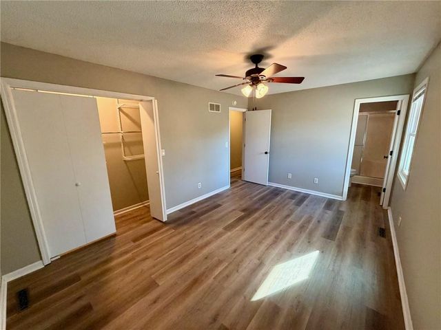 406 Chapel Road, Warrensburg, MO 64093