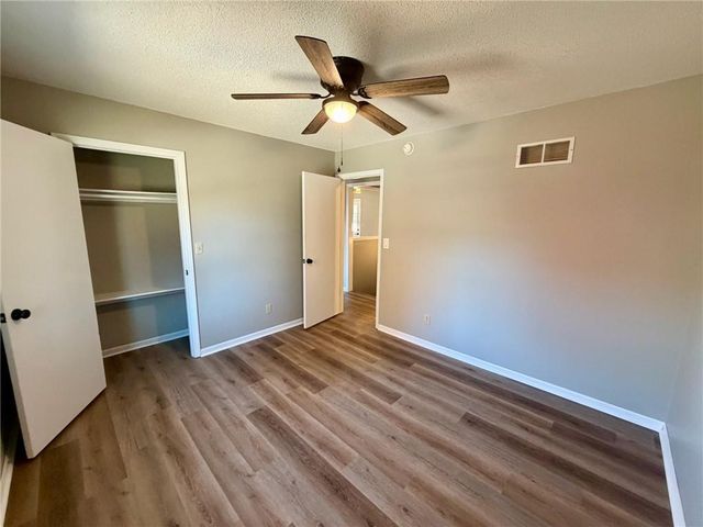 406 Chapel Road, Warrensburg, MO 64093