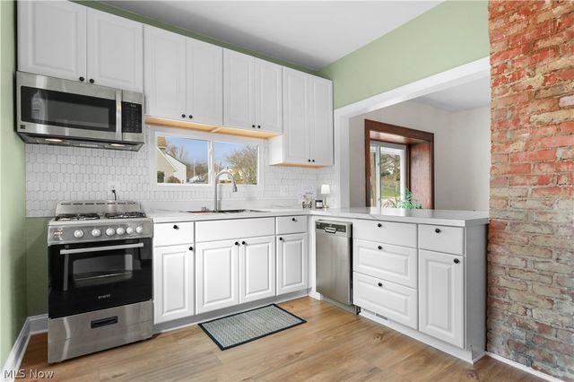 250 Morningview Avenue, Akron, OH 44305