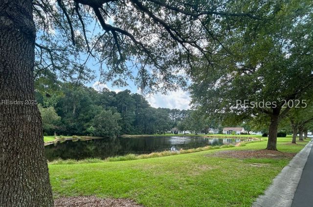 62 Coburn Dr W, Bluffton, SC 29909