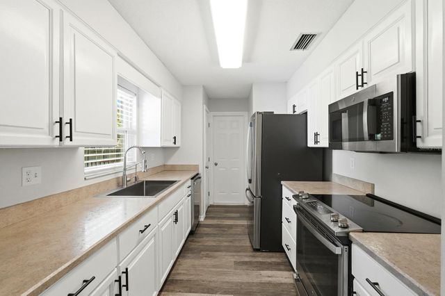 543 PALM DRIVE, New Smyrna Beach, FL 32168