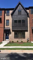 4118 ELMWOOD ST, Chantilly, VA 20151