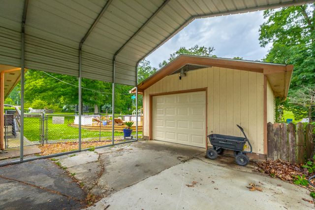 720 Fricks Lane, Rossville, GA 30741