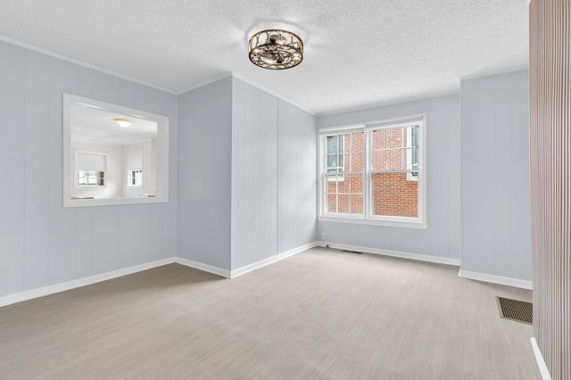 321 N Dean Street, Spartanburg, SC 29302