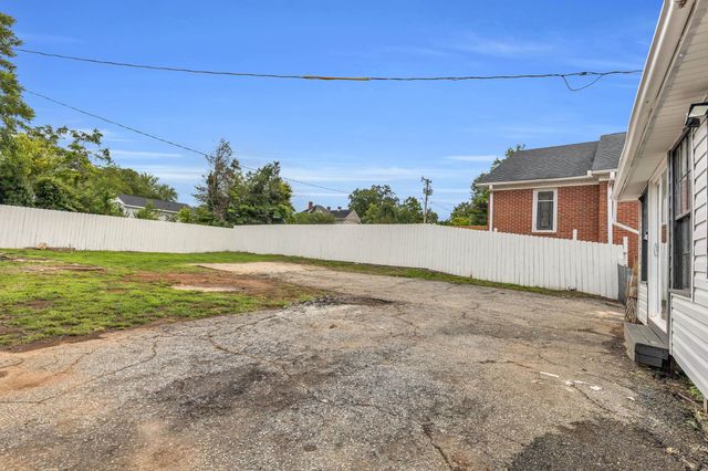321 N Dean Street, Spartanburg, SC 29302
