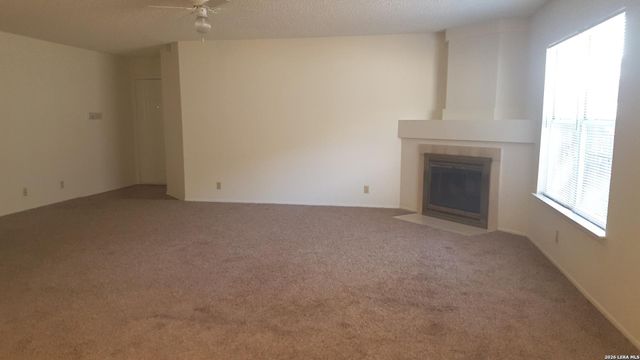 1622 Leander, San Antonio, TX 78251