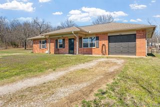 20283 W Hickory Drive, Sapulpa, OK 74066