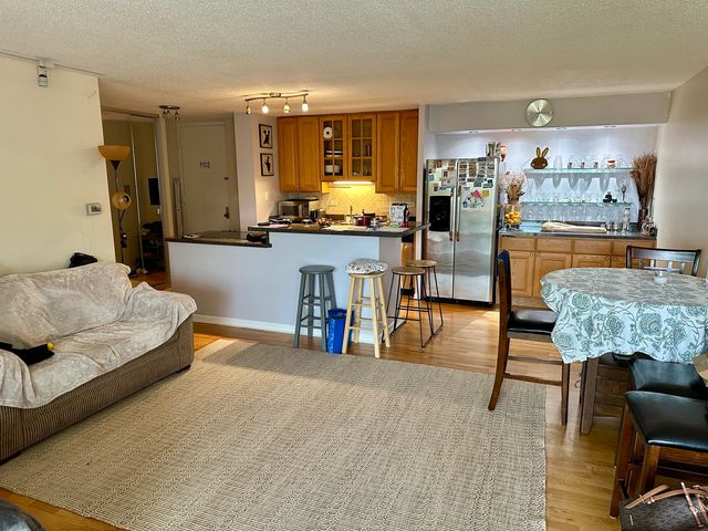 16 E OLD WILLOW Road 414S, Prospect Heights, IL 60070