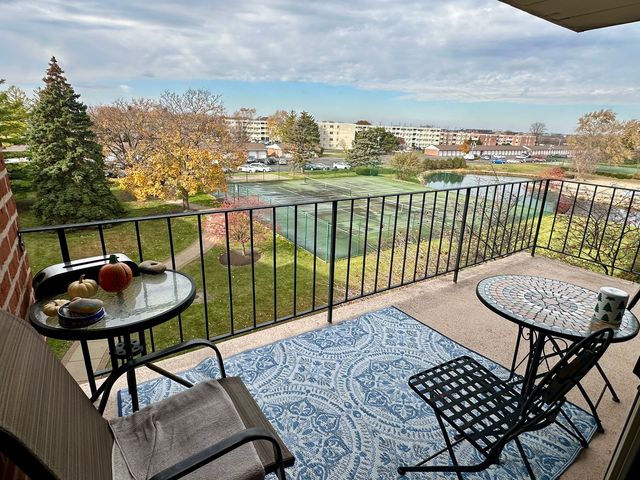 16 E OLD WILLOW Road 414S, Prospect Heights, IL 60070