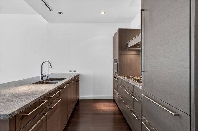 2900 Mckinnon Street 403, Dallas, TX 75201