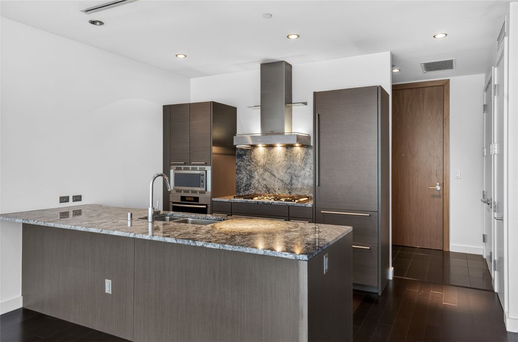 2900 Mckinnon Street 403, Dallas, TX 75201