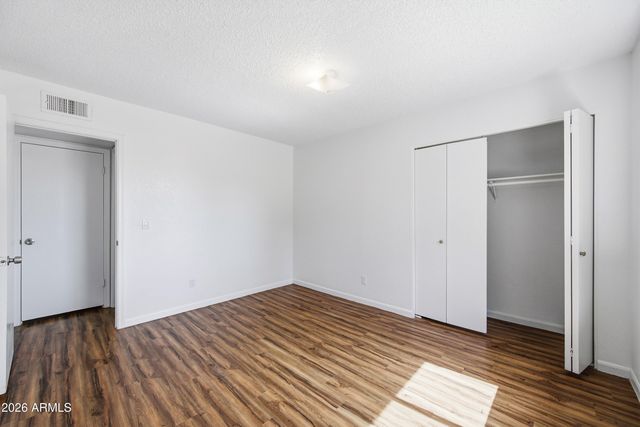 436 W CLARK Street Apt 202, Mesa, AZ 85201