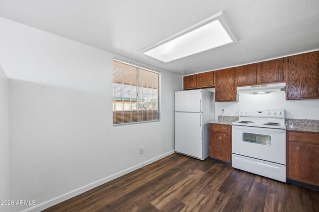 436 W CLARK Street Apt 202, Mesa, AZ 85201