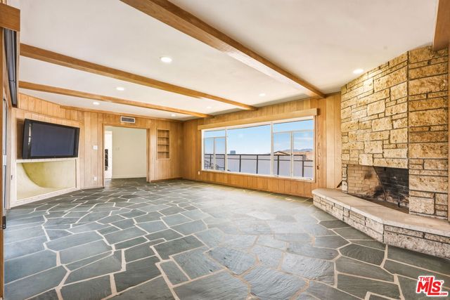 1682 Larco Way, Glendale, CA 91202