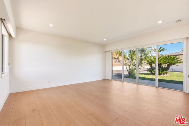 1682 Larco Way, Glendale, CA 91202
