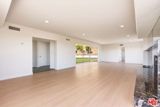 1682 Larco Way, Glendale, CA 91202