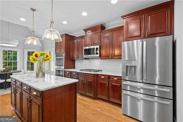 109 Hawks Bend, Canton, GA 30115