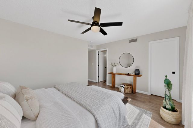 5632 Bald Eagle Road NW, Albuquerque, NM 87114