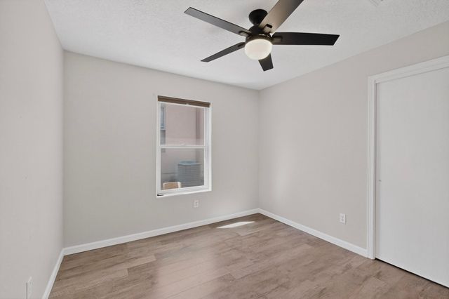 5632 Bald Eagle Road NW, Albuquerque, NM 87114