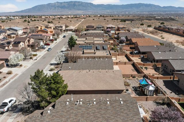 5632 Bald Eagle Road NW, Albuquerque, NM 87114