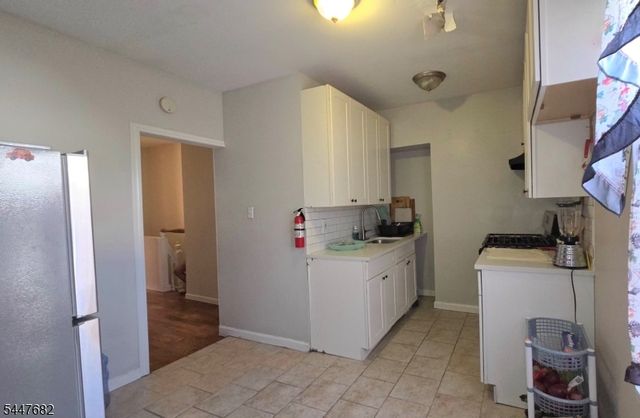 283 N 5Th St, Newark City, NJ 07107
