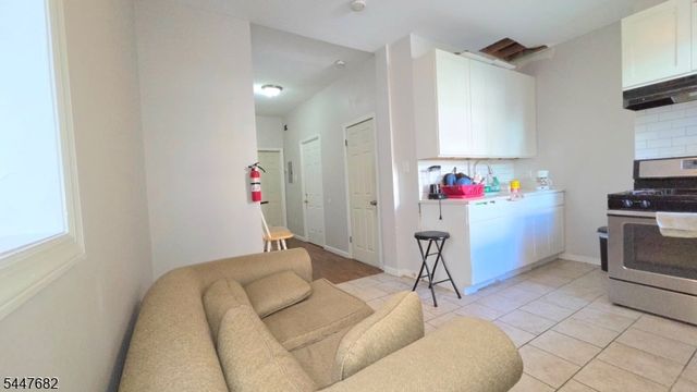 283 N 5Th St, Newark City, NJ 07107