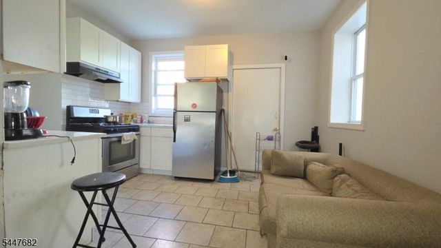 283 N 5Th St, Newark City, NJ 07107