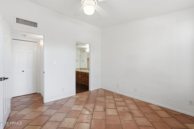 1449 E HIGHLAND Avenue 16, Phoenix, AZ 85014