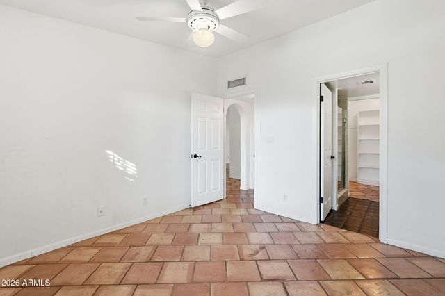 1449 E HIGHLAND Avenue 16, Phoenix, AZ 85014