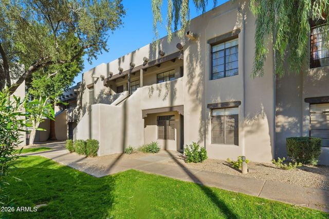 1449 E HIGHLAND Avenue 16, Phoenix, AZ 85014