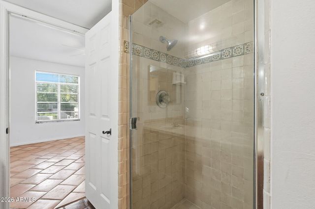 1449 E HIGHLAND Avenue 16, Phoenix, AZ 85014