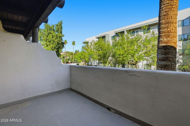 1449 E HIGHLAND Avenue 16, Phoenix, AZ 85014