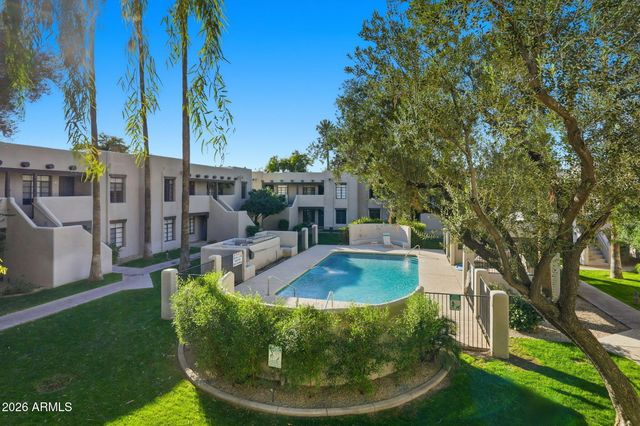 1449 E HIGHLAND Avenue 16, Phoenix, AZ 85014