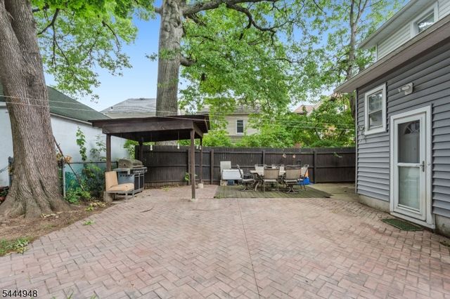 94 Palmer St, Passaic City, NJ 07055