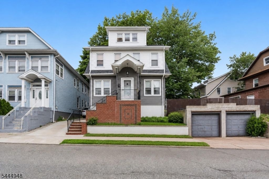 94 Palmer St, Passaic City, NJ 07055