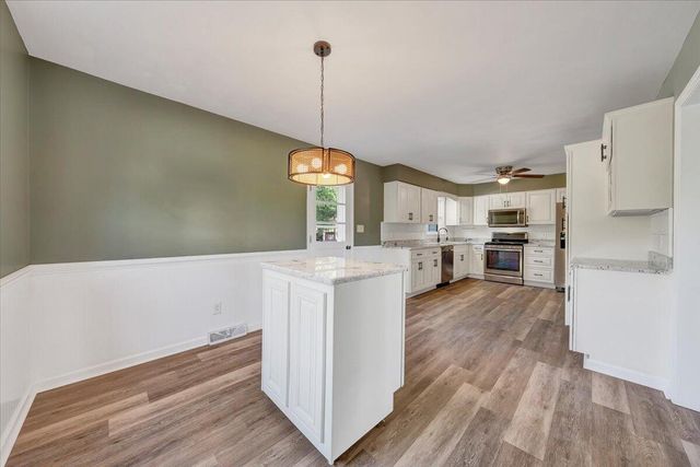 103 Rocky Top RD, Troutville, VA 24175
