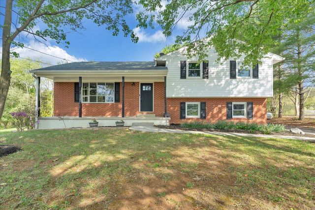 103 Rocky Top RD, Troutville, VA 24175