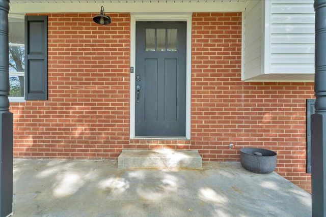 103 Rocky Top RD, Troutville, VA 24175