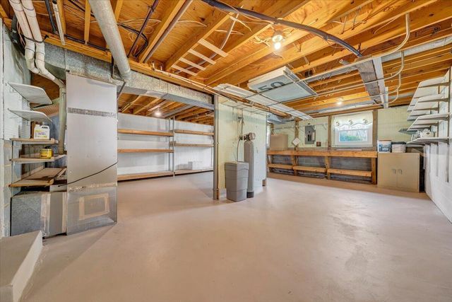 103 Rocky Top RD, Troutville, VA 24175