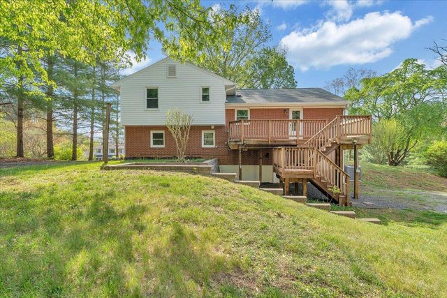 103 Rocky Top RD, Troutville, VA 24175