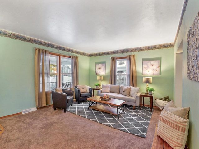 1262 S QUINCY STREET, Green Bay, WI 54301