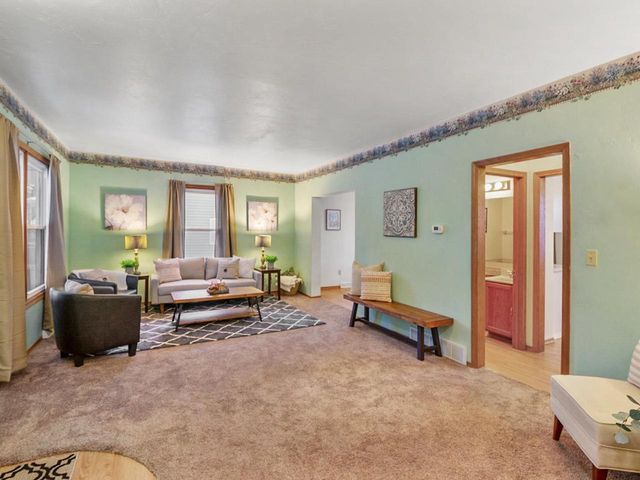 1262 S QUINCY STREET, Green Bay, WI 54301