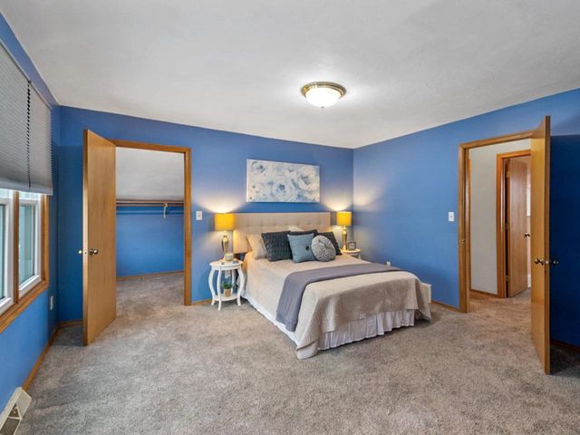 1262 S QUINCY STREET, Green Bay, WI 54301