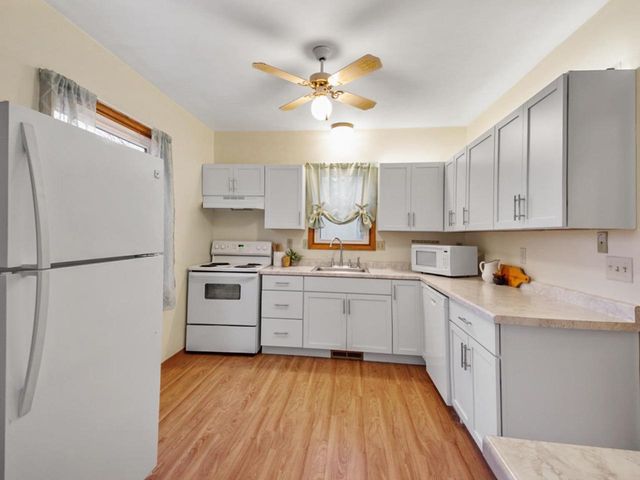 1262 S QUINCY STREET, Green Bay, WI 54301