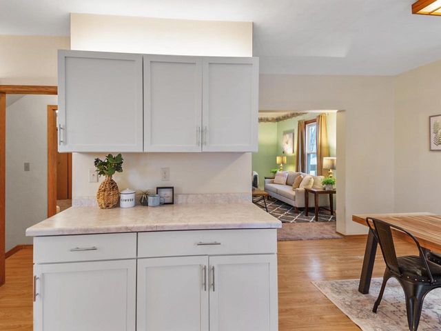 1262 S QUINCY STREET, Green Bay, WI 54301