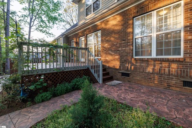 4 Oglethorpe Court, Simpsonville, SC 29681