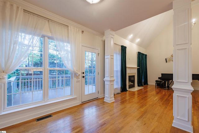 4 Oglethorpe Court, Simpsonville, SC 29681